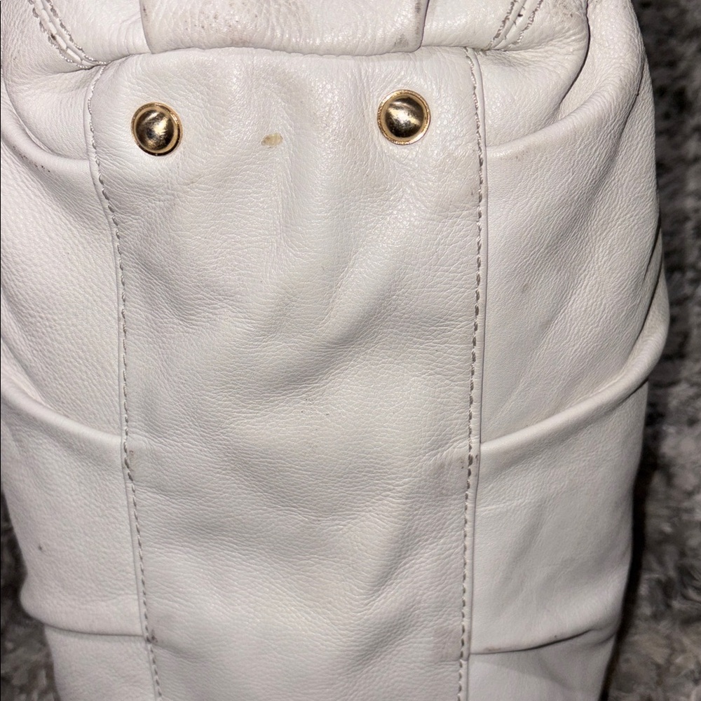 Michael Kors White Leather Tote Bag - Picture 6 of 16